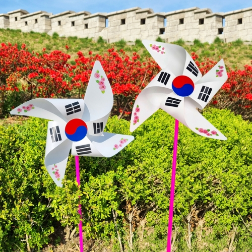[탑키드] 나라사랑 태극기 사각 바람개비(약 36 x 68cm)