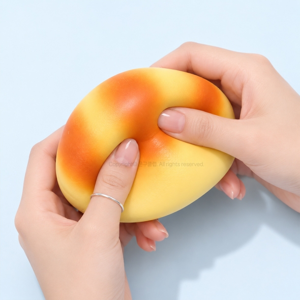 크런치 버터빵 슬랑이 / 바삭 꾸덕 말랑이 주물럭 쫀득 스트레스볼